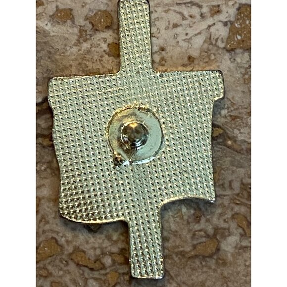 American Flag Cross Lapel Pin Gold Tone Patriotic Design - Picture 2 of 7